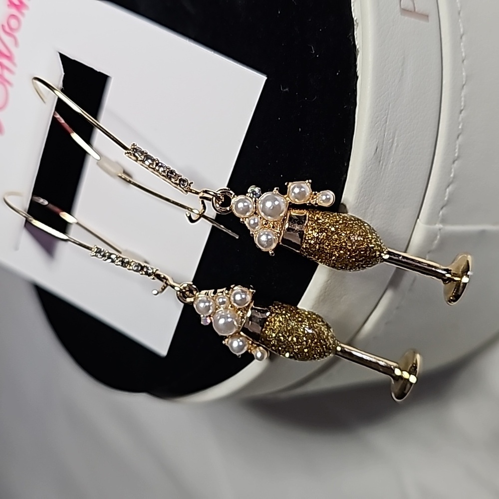 Betsey Johnson Champagne Dangle Earrings - Picture 10 of 16
